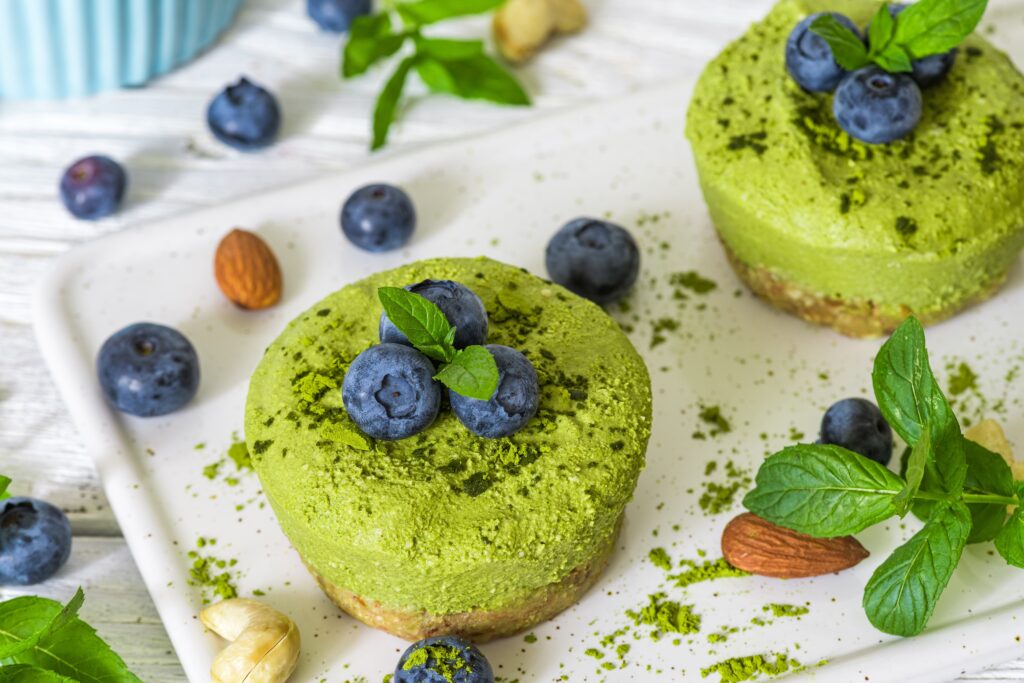 matcha cheesecake with blueberries
