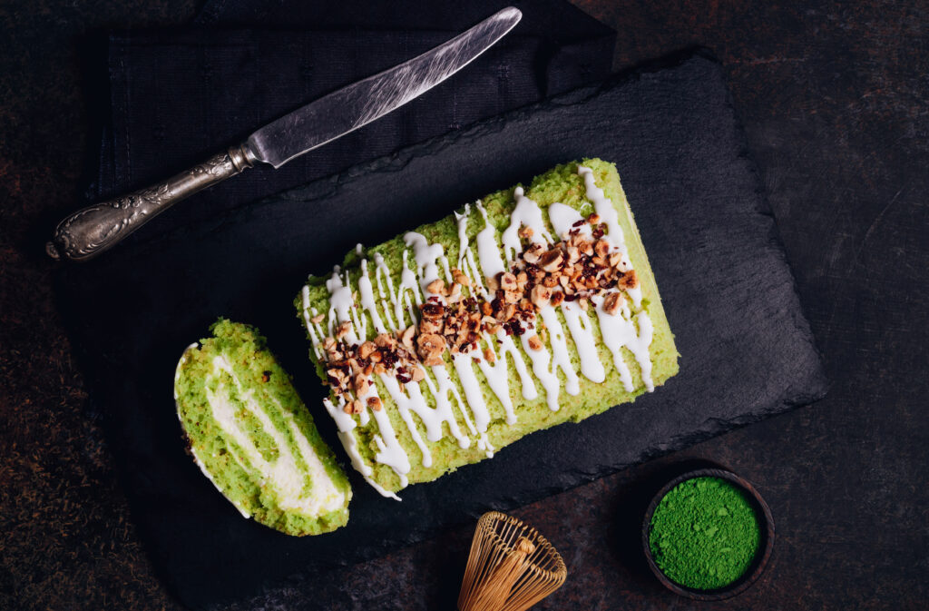 matcha white chocolate roll cake